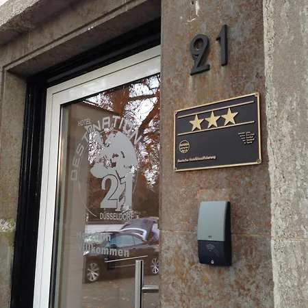 فندق Destination 21